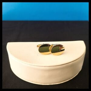 ✨ Vtg. Krementz Gold Oval Cufflinks - Classic Men's Accessory
